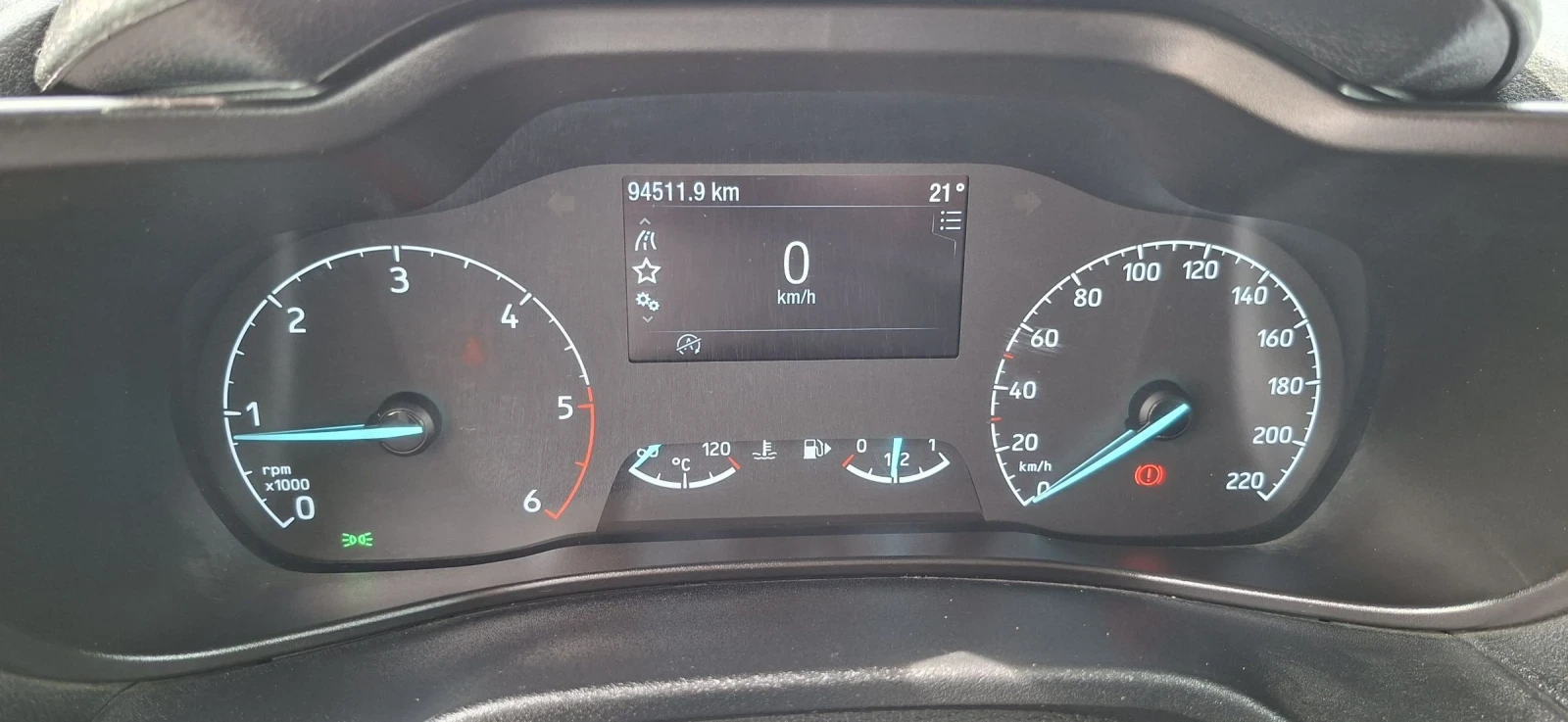 Ford Connect 2.0 D, снимка 13 - Автомобили и джипове - 54427020