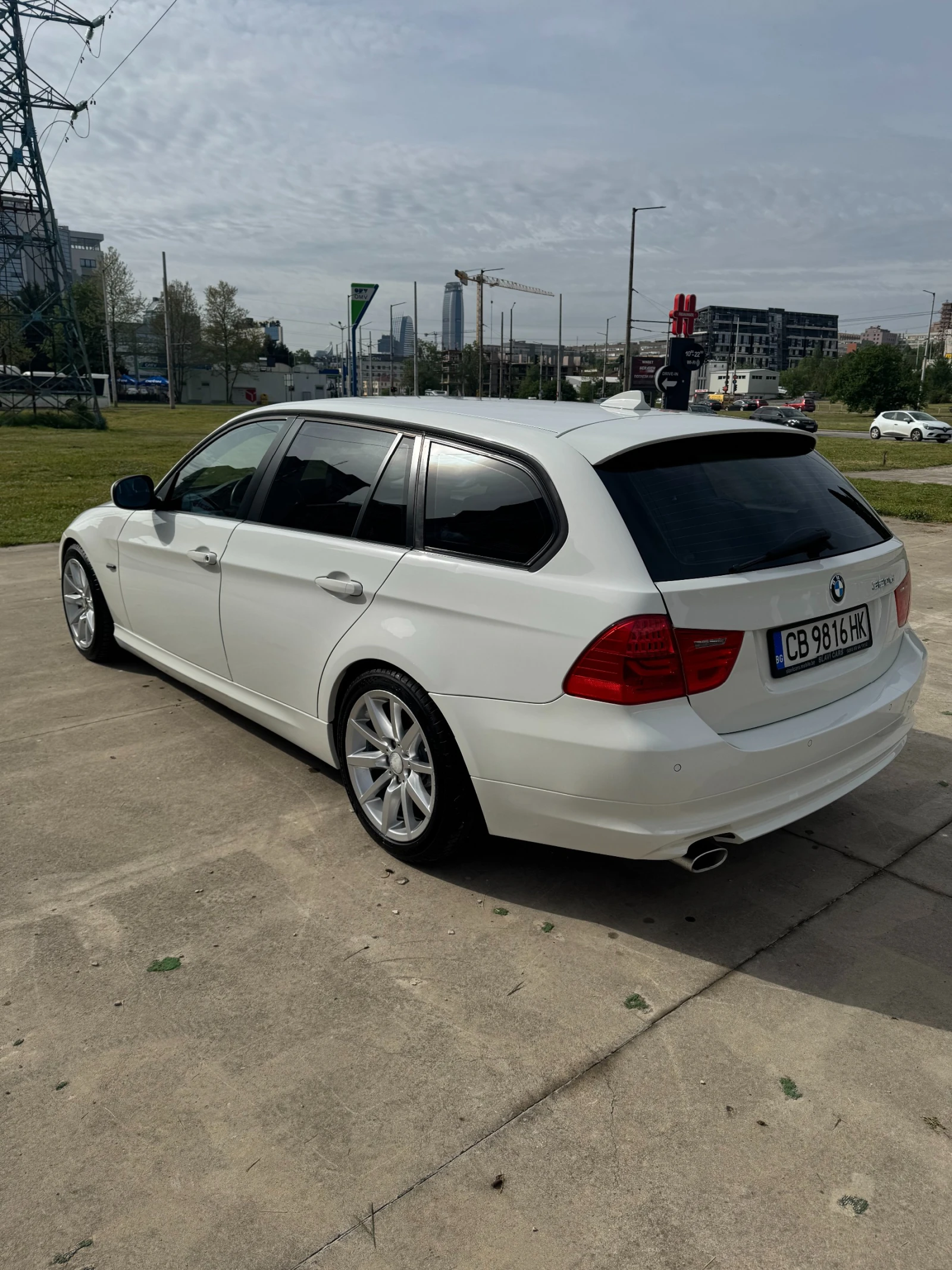 BMW 320 E91, снимка 6 - Автомобили и джипове - 54495576