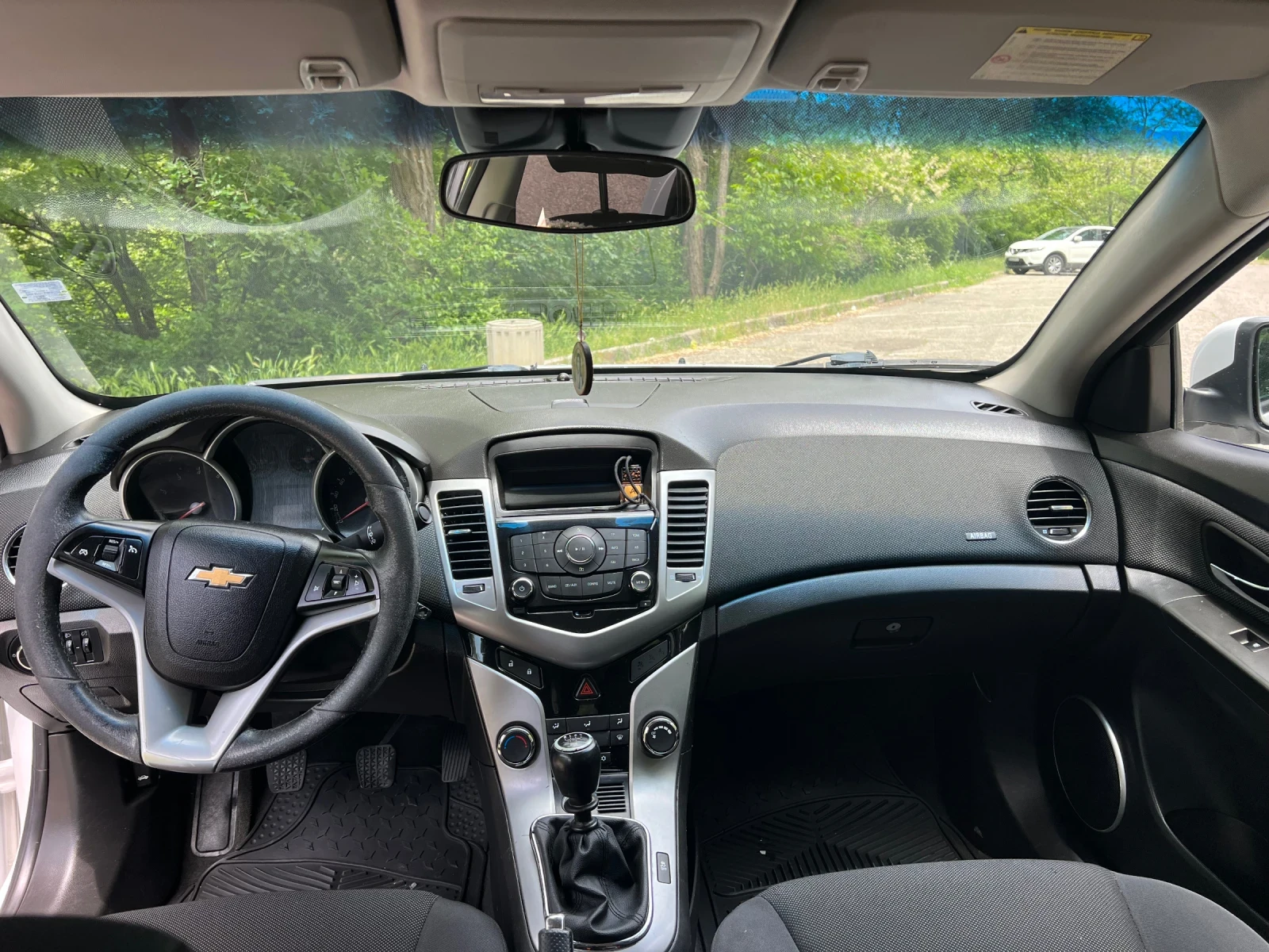 Chevrolet Cruze, снимка 9 - Автомобили и джипове - 54659621