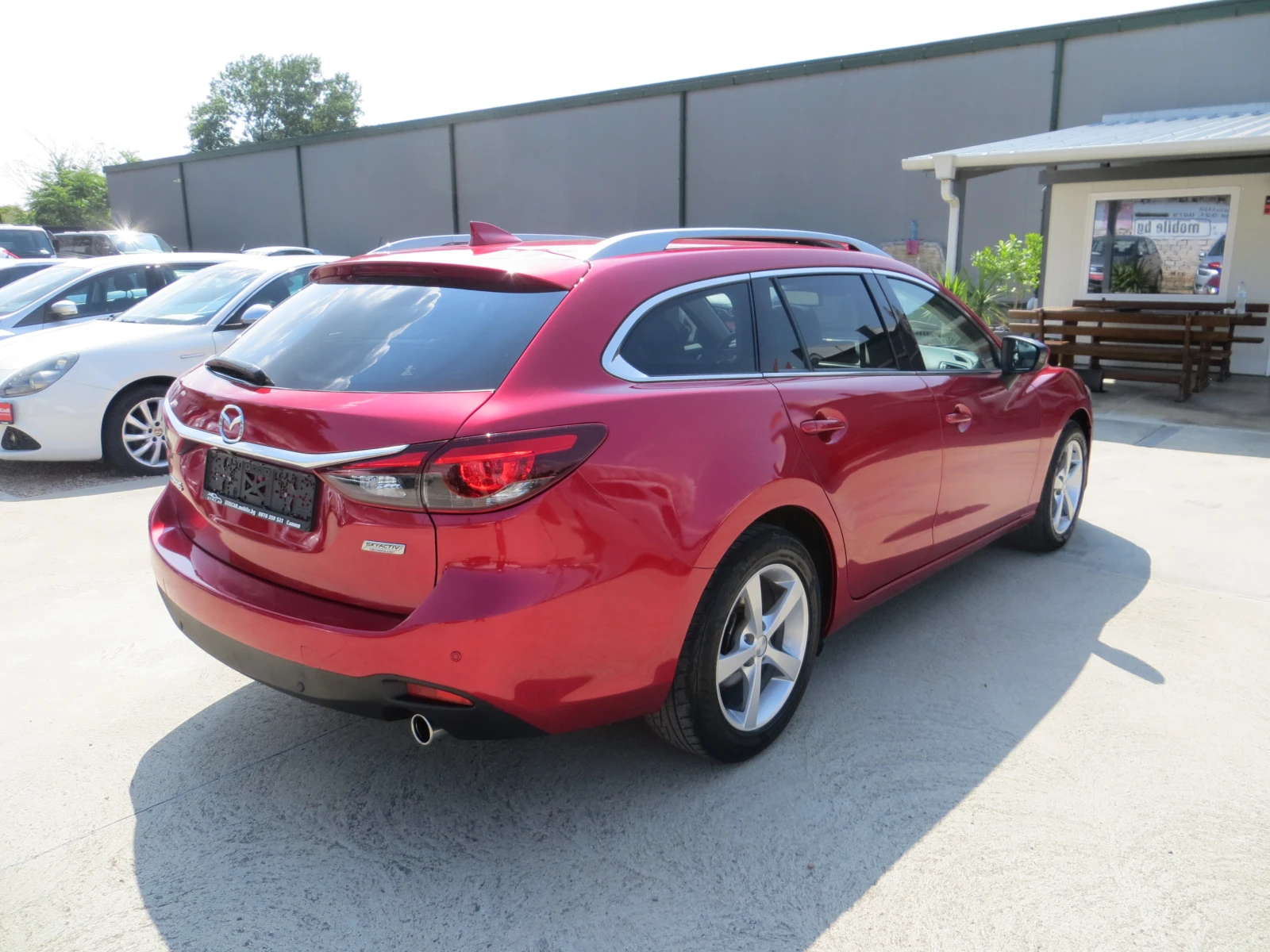 Mazda 6 2.2D-Skyactiv-Facelift-Дистроник-Сервизна история!, снимка 4 - Автомобили и джипове - 55142541