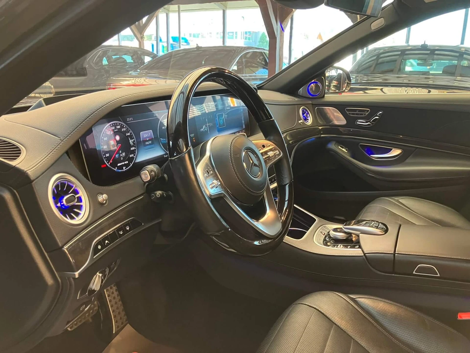 Mercedes-Benz S 560 AMG/Long/RSE/HuD/3D Burmester/Pano/Ambient/Обдухва, снимка 6 - Автомобили и джипове - 55472808