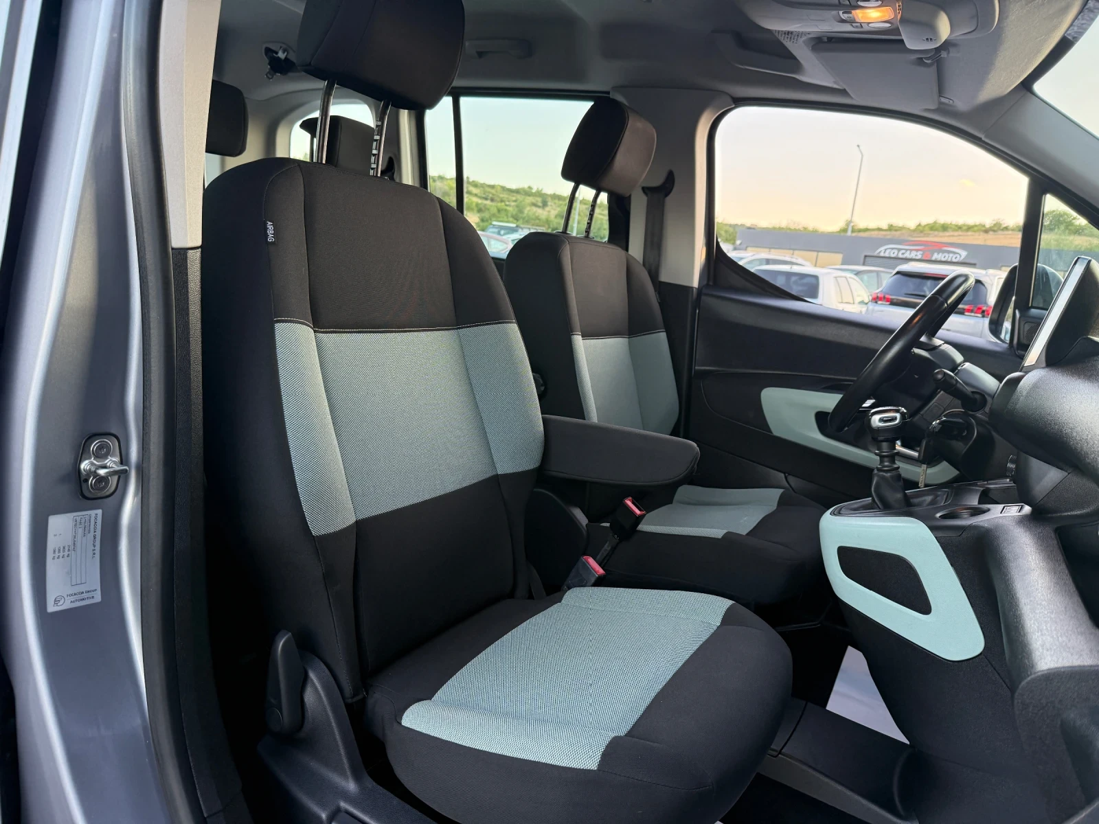 Citroen Berlingo 1.5 HDI 5 SEATS N1, снимка 10 - Автомобили и джипове - 55729537