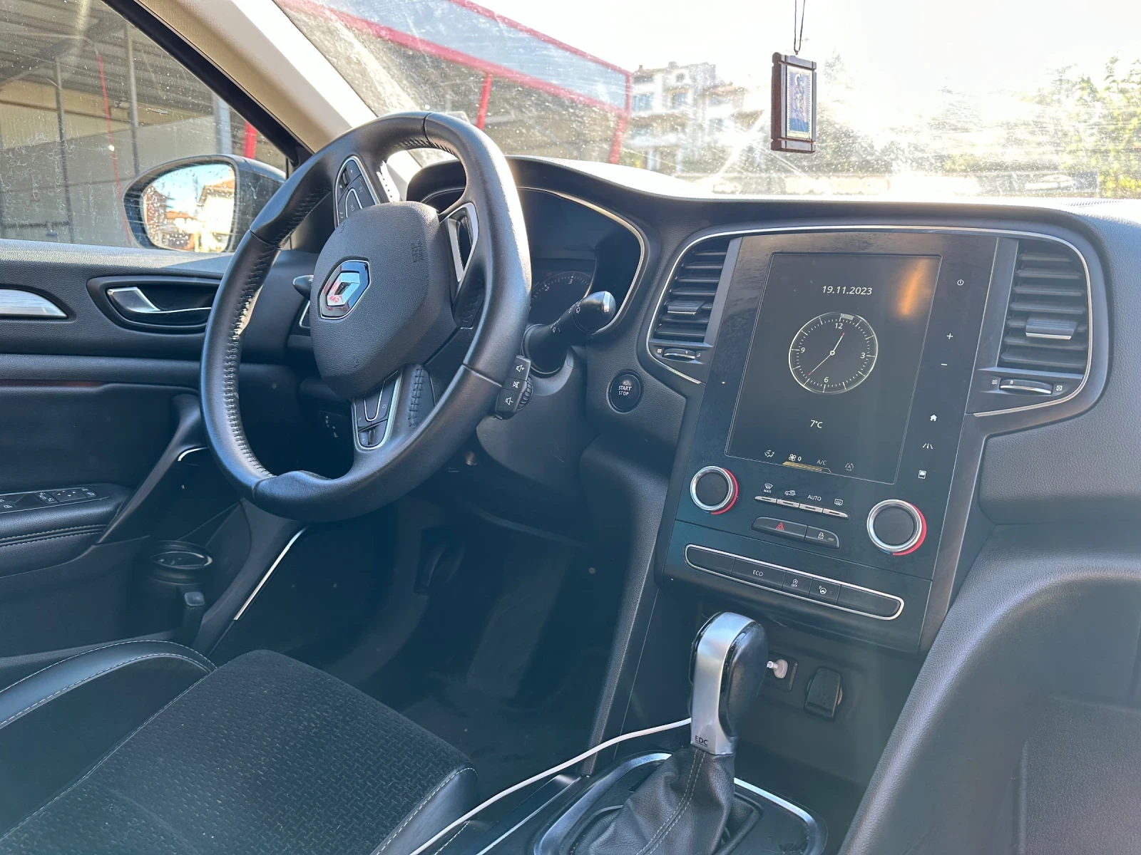 Renault Megane, снимка 3 - Автомобили и джипове - 55907935