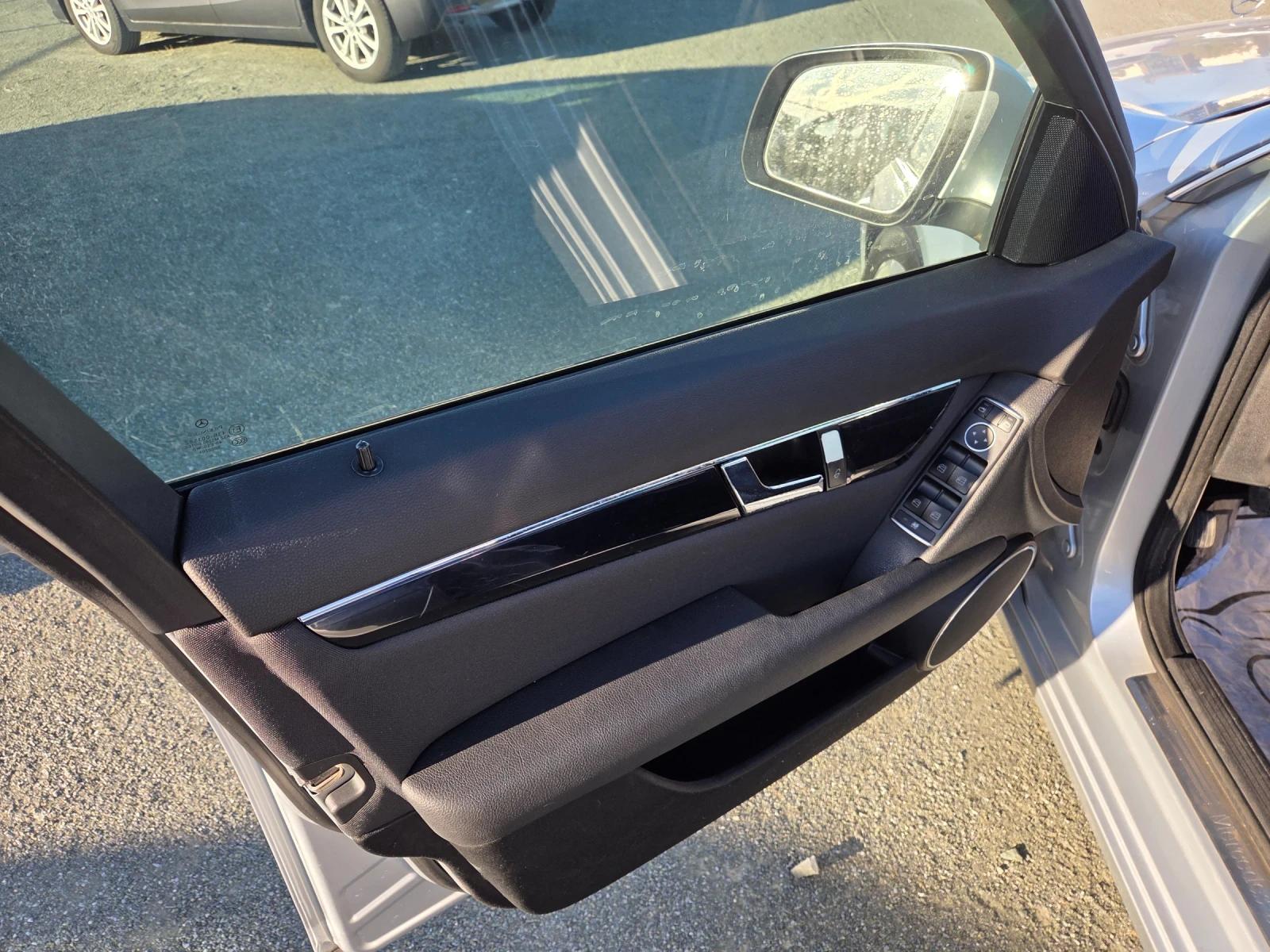 Mercedes-Benz C 220 2, 2CDI136ks6skPARKTRONIKKSENONITALIAEU4 | Mobile.bg � ����������� 10