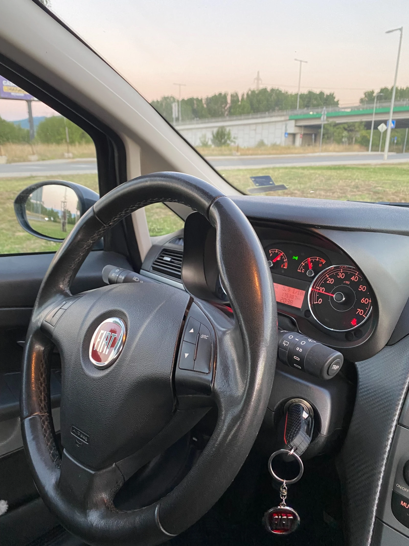 Fiat Punto 1.2, снимка 5 - Автомобили и джипове - 56338942