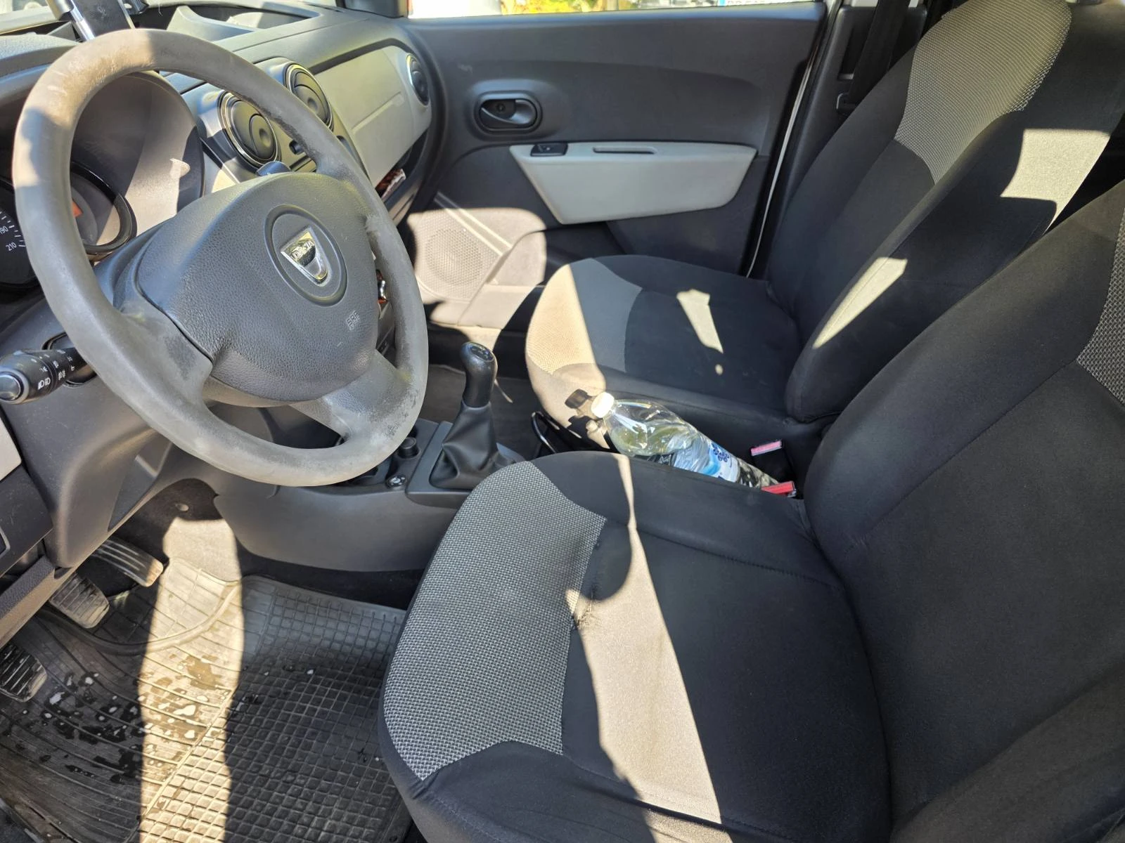 Dacia Dokker, снимка 8 - Автомобили и джипове - 56657777