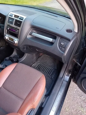 Kia Sportage 4х4 Кожен салон подгрев на седалки , снимка 8