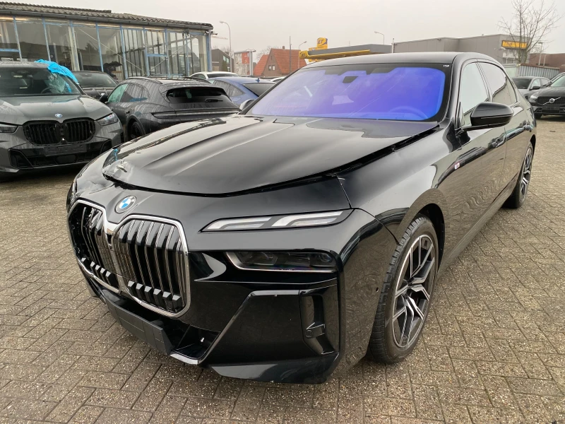 BMW 740 xDrive M-Sport В ГАРАНЦИЯ, ГОТОВ ЛИЗИНГ, снимка 1 - Автомобили и джипове - 47352248