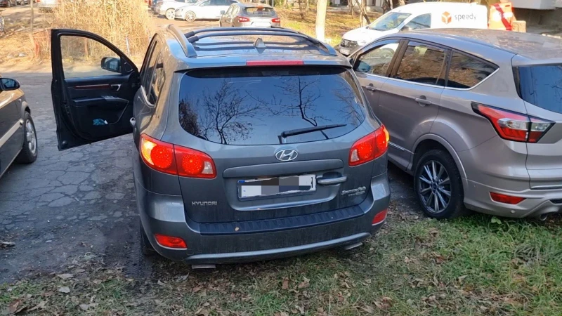 Hyundai Santa fe, снимка 3 - Автомобили и джипове - 48606643