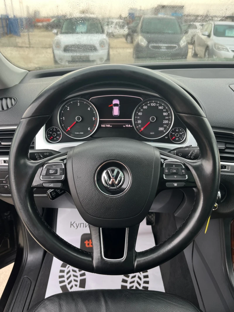 VW Touareg 3.0 TDi DSG 4motion, снимка 13 - Автомобили и джипове - 48890454