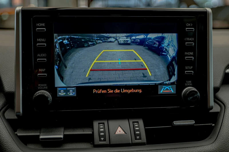 Toyota Rav4 Hybrid/4x4/Lane Assist/Distonic/Камера, снимка 14 - Автомобили и джипове - 50705553