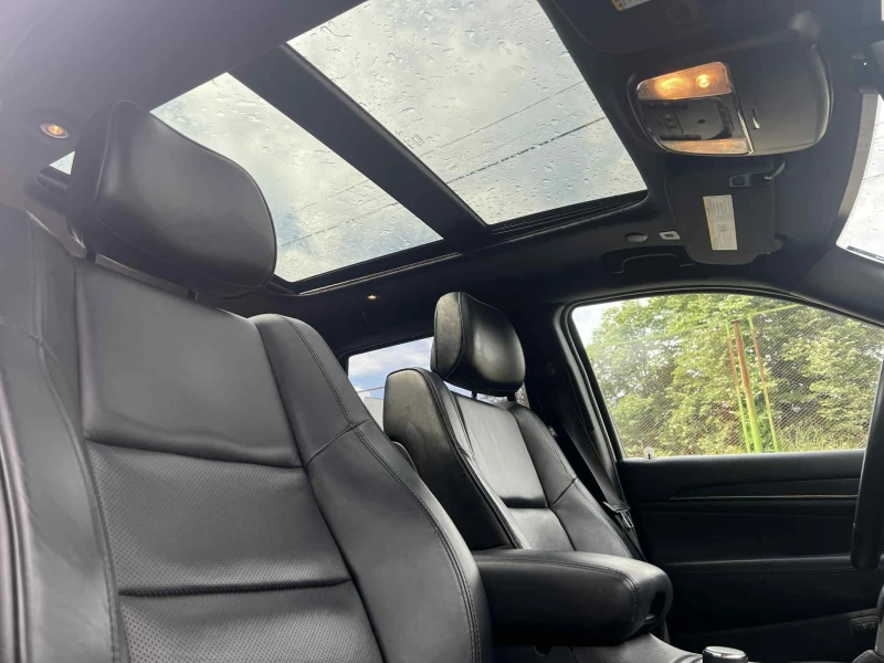 Jeep Grand cherokee OVERLAND 3.6, снимка 6 - Автомобили и джипове - 50891783