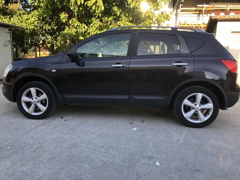 Nissan Qashqai 2.0i 4x4 Швейцария , снимка 6 - Автомобили и джипове - 52704532