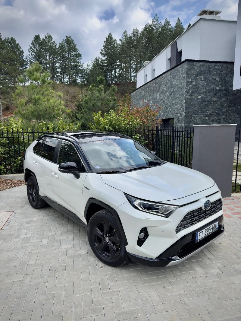 Toyota Rav4 Гаранционна / Панорама / От Франция / 10г гаранция, снимка 2 - Автомобили и джипове - 53523692