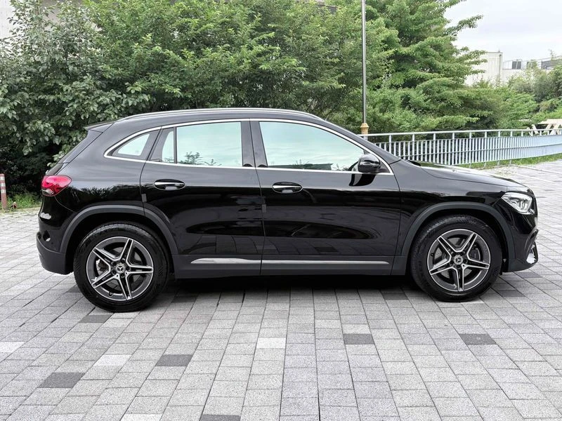 Mercedes-Benz GLA GLA250 4MATIC| 224к.с.| ВКЛ.ТЕХНОТЕСТ, снимка 4 - Автомобили и джипове - 55172381