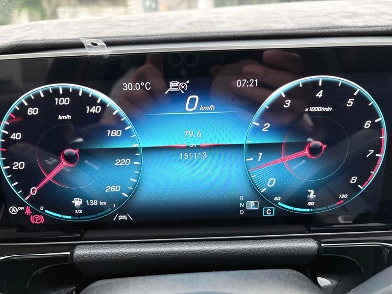 Mercedes-Benz GLA GLA250 4MATIC| 224к.с.| ВКЛ.ТЕХНОТЕСТ, снимка 13 - Автомобили и джипове - 55172381