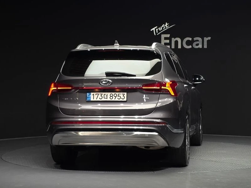 Hyundai Santa fe Diesel 2.2 4WD| 202к.с.| ВКЛ.ТЕХНОТЕСТ, снимка 4 - Автомобили и джипове - 55321146