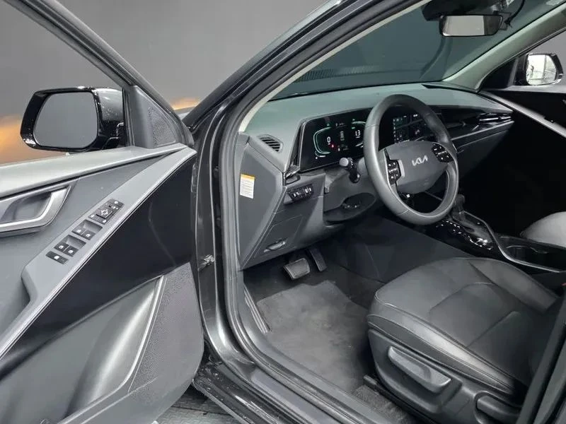 Kia Niro, снимка 10 - Автомобили и джипове - 56719789