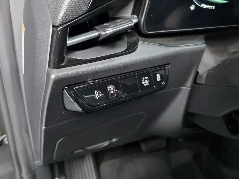 Kia Niro, снимка 17 - Автомобили и джипове - 56719789