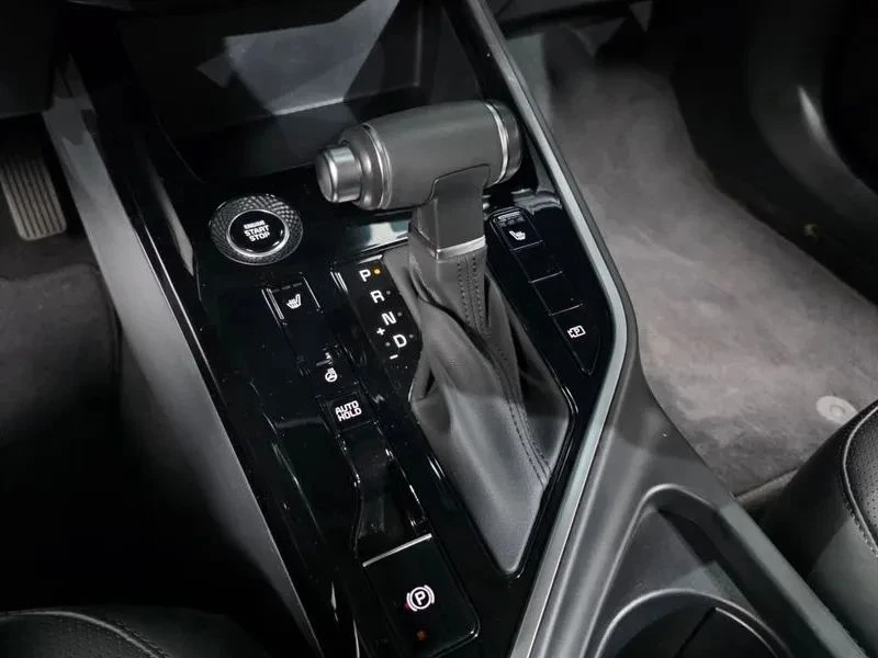 Kia Niro, снимка 9 - Автомобили и джипове - 56719789