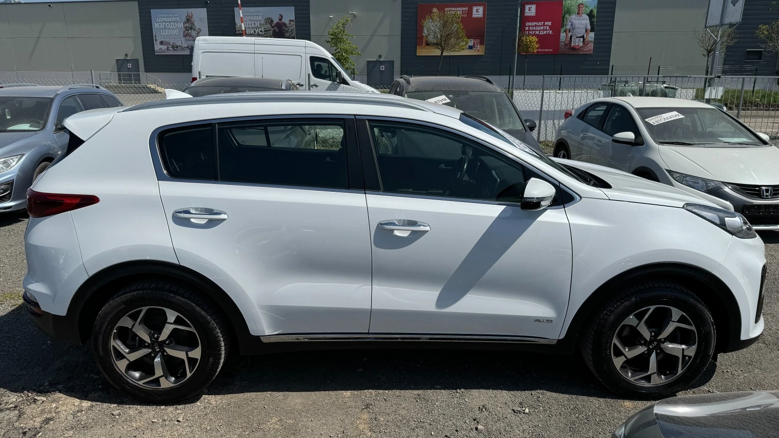 Kia Sportage Внос ШВЕЙЦАРИЯ! 73хил.км., 4х4, Navi, Tel, PDC, Ка - изображение 4