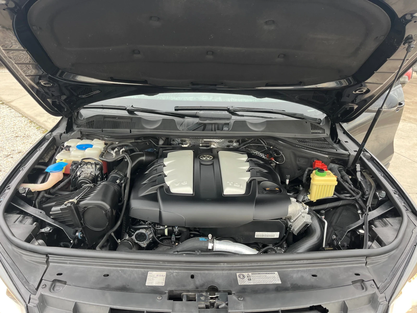 VW Touareg 3.0 TDi DSG 4motion | Mobile.bg   16