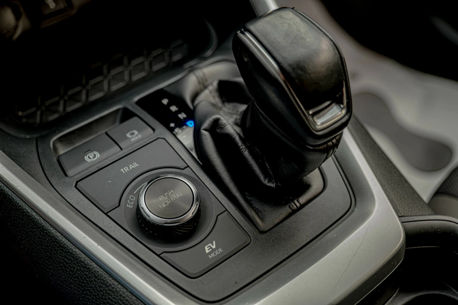 Toyota Rav4 Hybrid/4x4/Lane Assist/Distonic/ | Mobile.bg   15