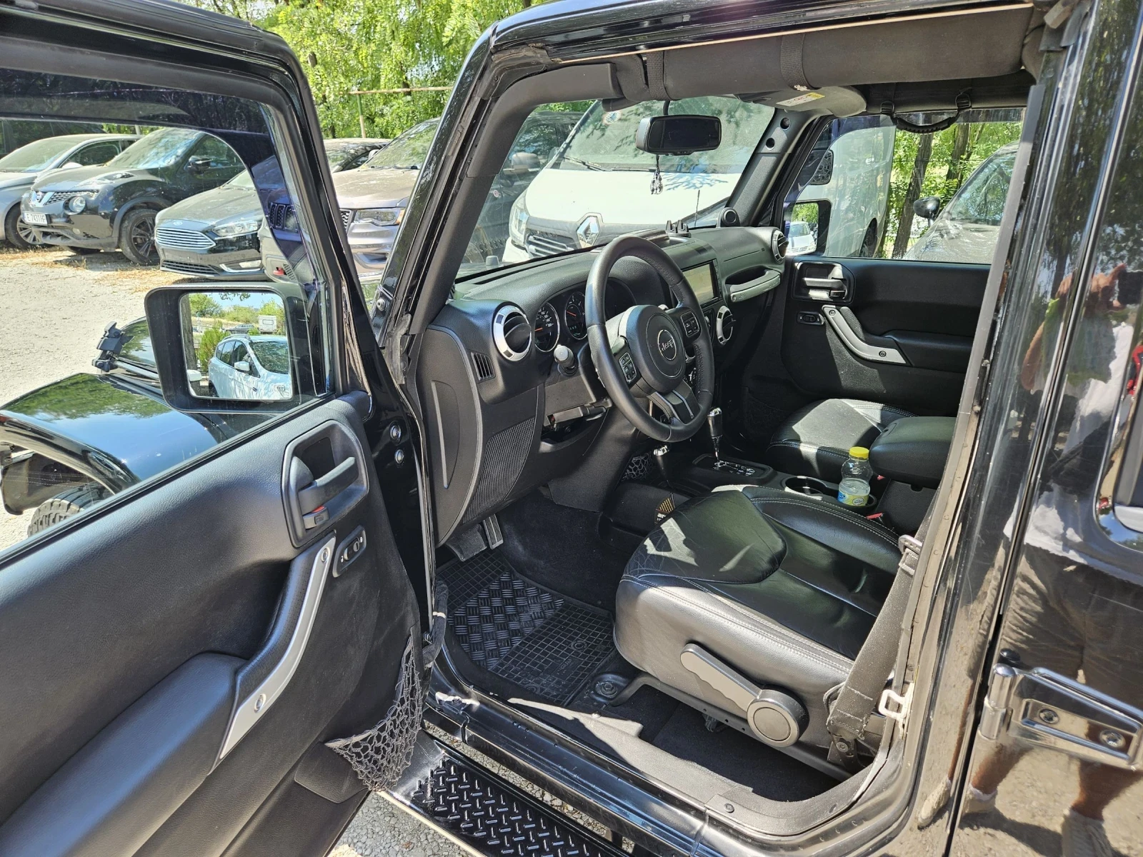 Jeep Wrangler Sahara Unlimited 2.8crdi - изображение 10