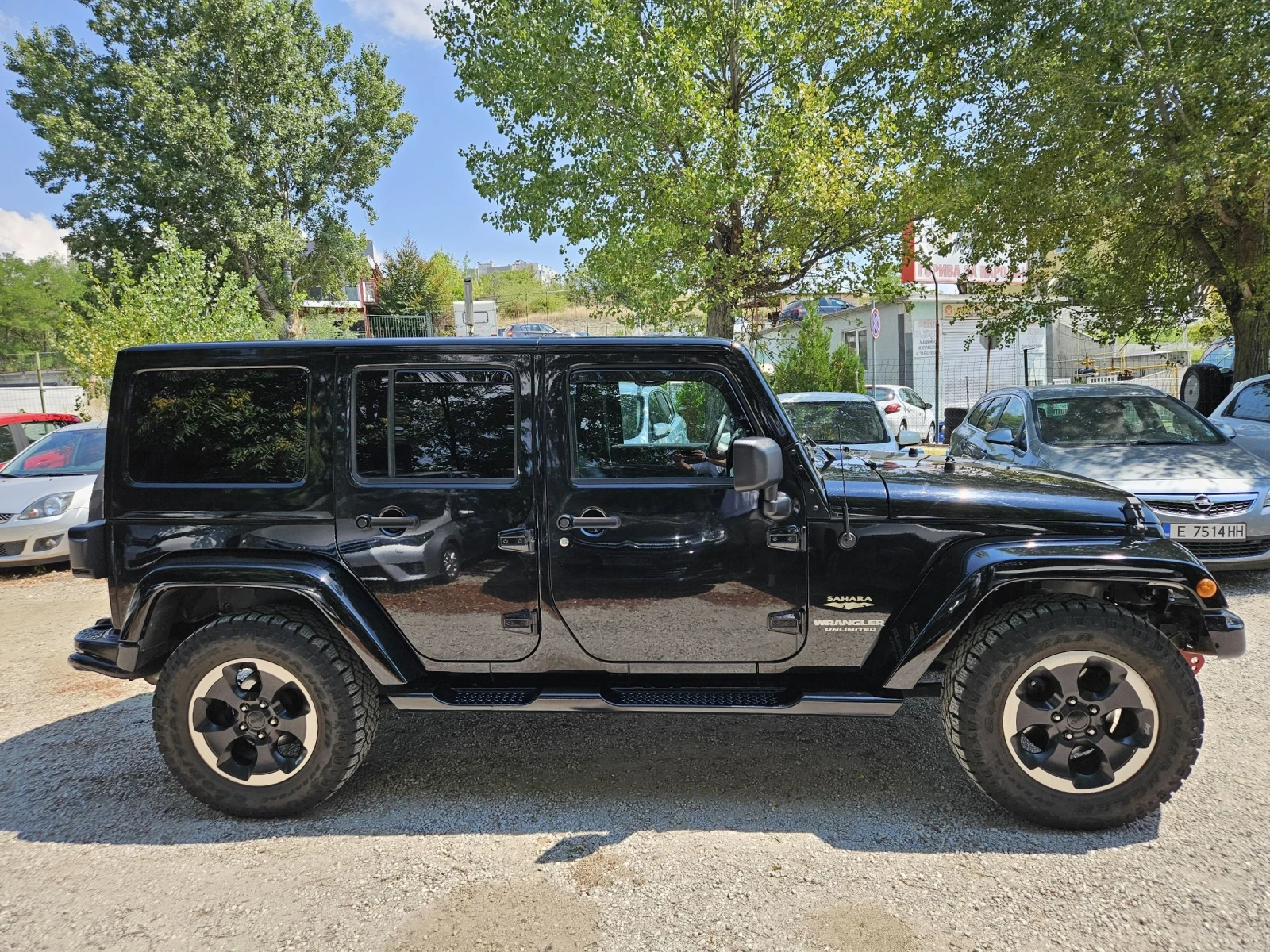Jeep Wrangler Sahara Unlimited 2.8crdi - изображение 3