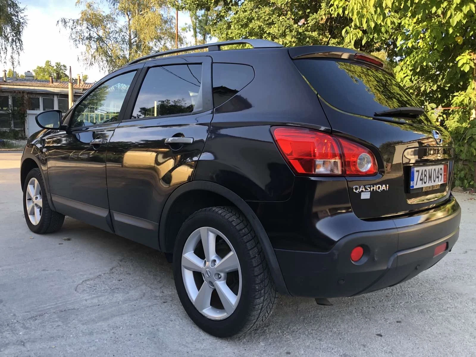 Nissan Qashqai 2.0i 4x4 Швейцария  - изображение 4