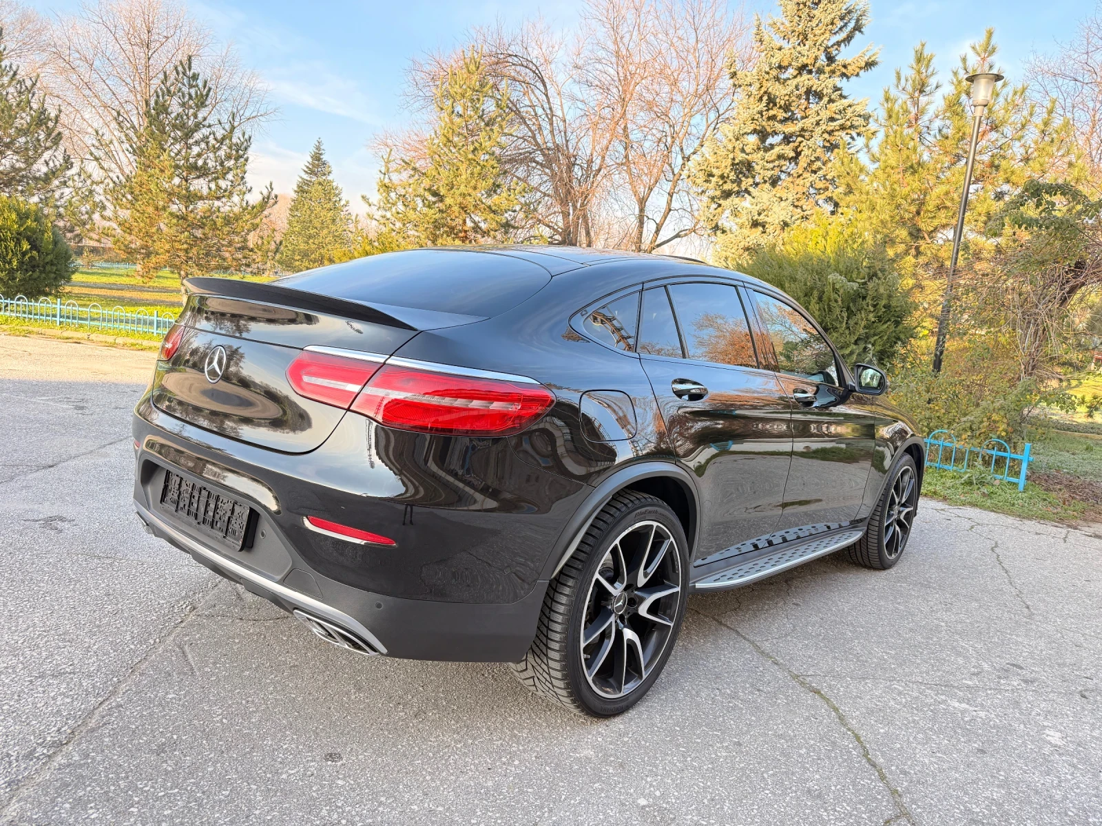 Mercedes-Benz GLC 43 AMG AMG/360KAMERA/BURMESTER/HEAD UP/KEYLES - изображение 3