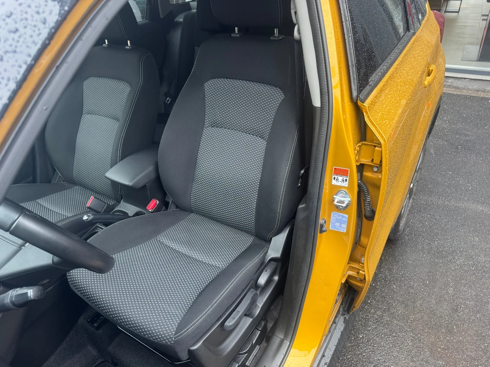 Suzuki Vitara GL+ 1.4 turbo. HYBRID, снимка 12 - Автомобили и джипове - 54012679