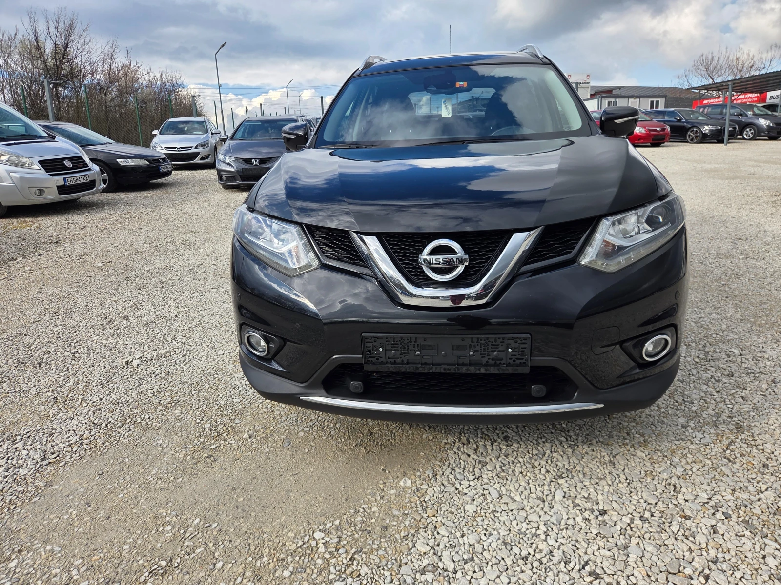 Nissan X-trail 1.6  163k.c TEKNA ШВЕЙЦАРИЯ 4WD  , снимка 2 - Автомобили и джипове - 54081971