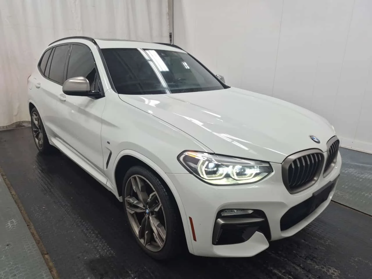 BMW X3 * M40I * AMBIENTO* PANORAMA* ЩОРИ* , снимка 2 - Автомобили и джипове - 54346977