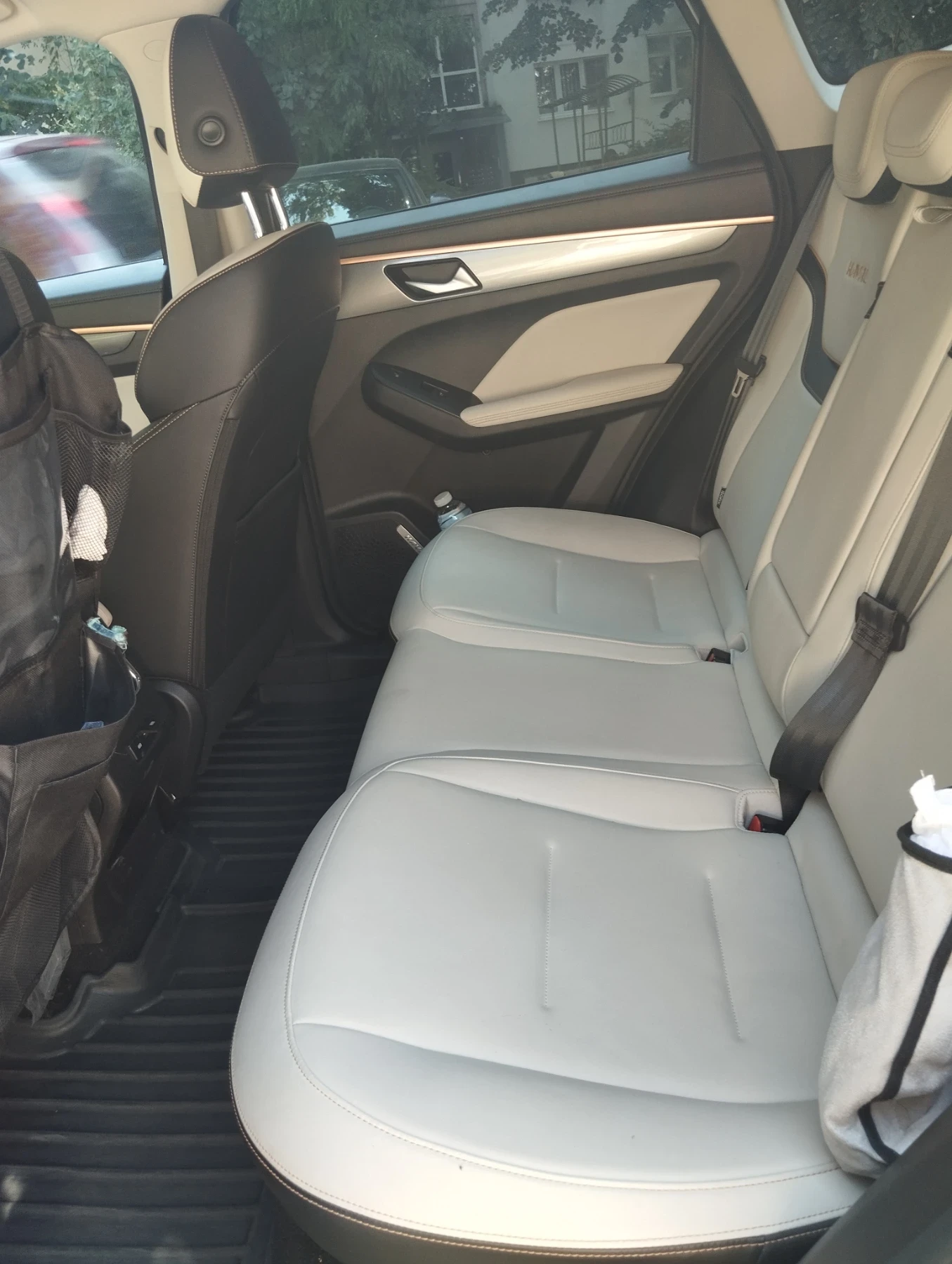 Haval Jolion, снимка 9 - Автомобили и джипове - 55768070