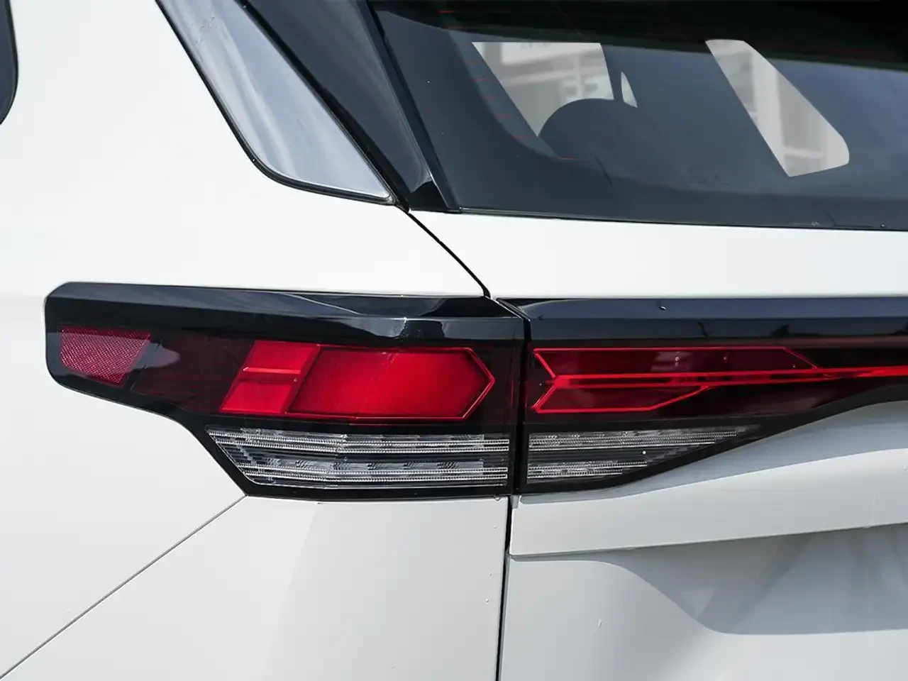 VW Tiguan Comfortline 4MOTION All Wheel Drive | Mobile.bg � ����������� 11