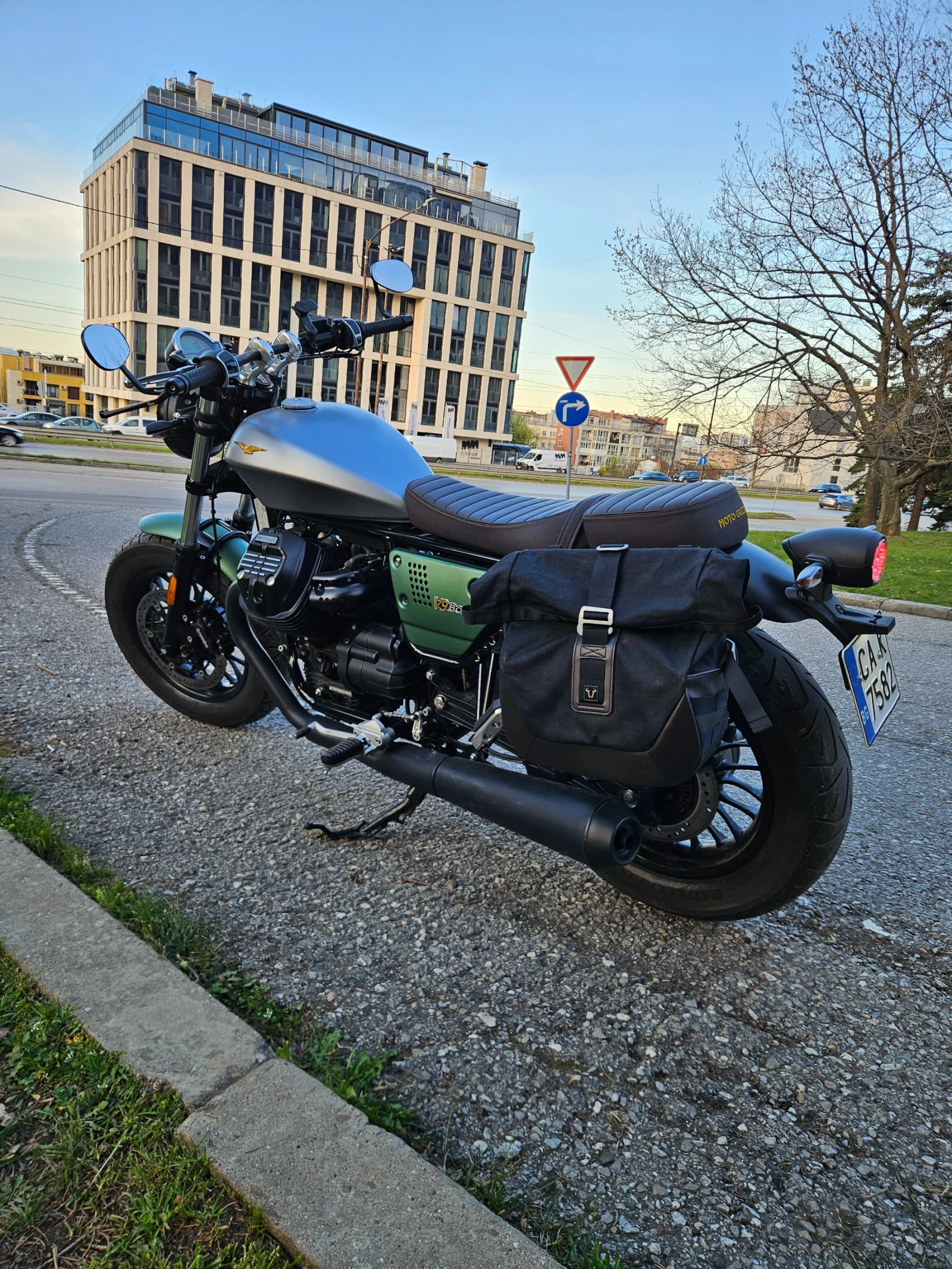 Moto Guzzi V V9 bobber - изображение 10