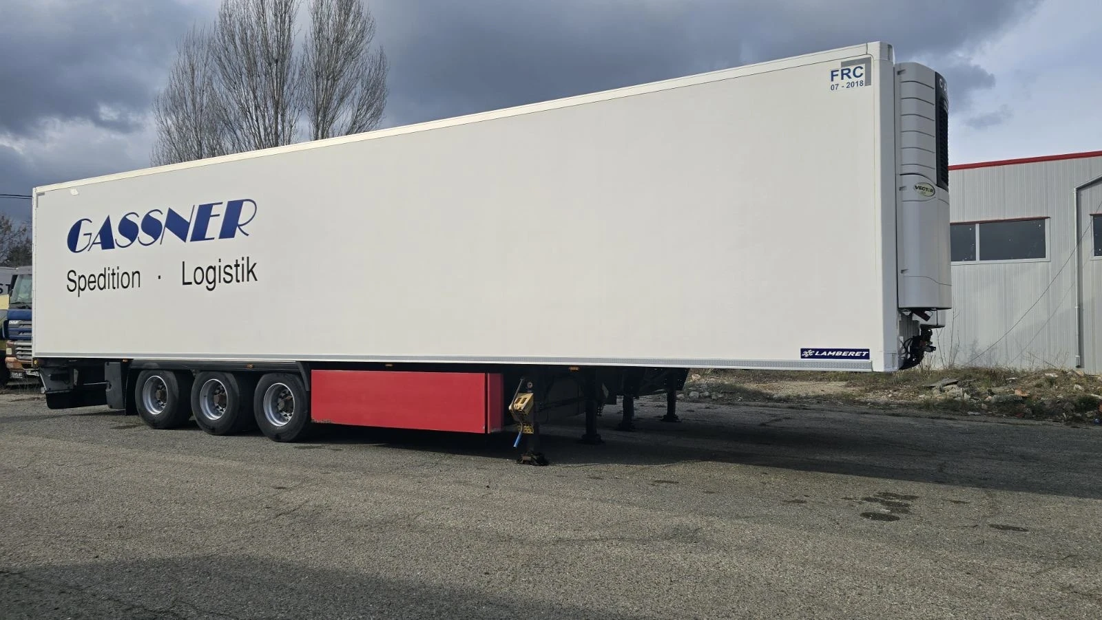 ����������� LAMBERET / CARRIER 1550 / 2.70 ���./8400 �� ����  | Mobile.bg � ����������� 5