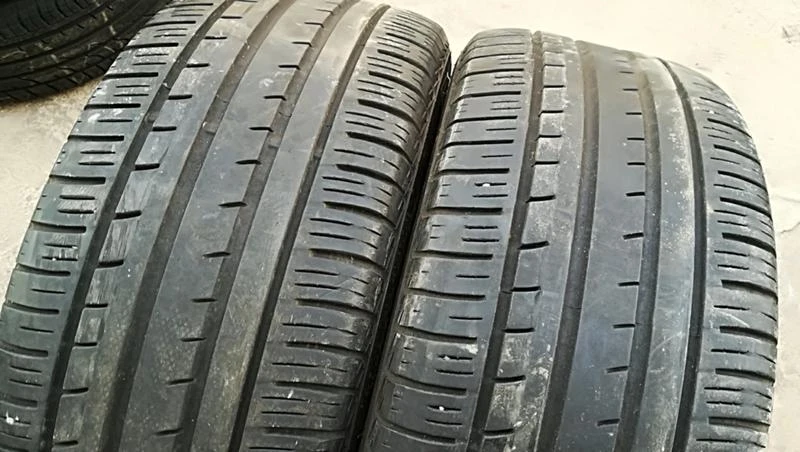 Гуми Летни 235/45R17, снимка 2 - Гуми и джанти - 24774167