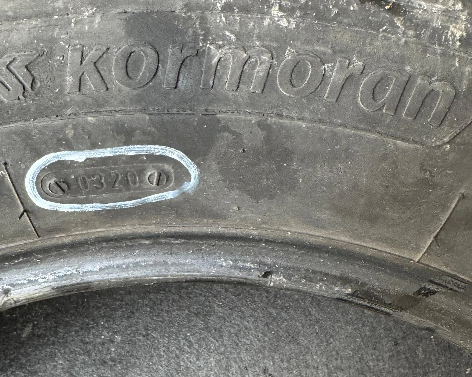 Гуми Летни 215/60R17, снимка 4 - Гуми и джанти - 54487938