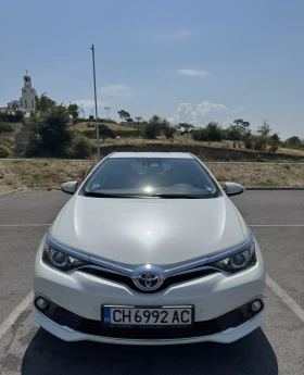 Toyota Auris, снимка 1