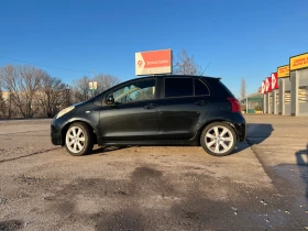 Toyota Yaris SR 1.8 Бензин 133кс, снимка 3