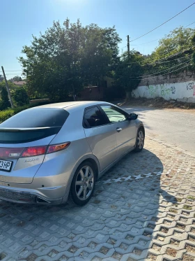 Обява за продажба на Honda Civic 1.8 Бензин Газ Навигация ~9 000 лв. - изображение 9