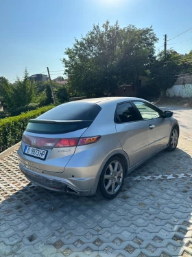 Обява за продажба на Honda Civic 1.8 Бензин Газ Навигация ~9 000 лв. - изображение 11