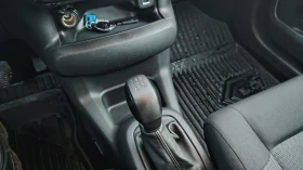 Citroen C4 Cactus 1.2L, 75 kc, снимка 13 - Автомобили и джипове - 53622492
