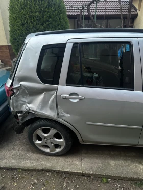 Mazda 2 - 350 € / 684.54 лв. - 62769112 4