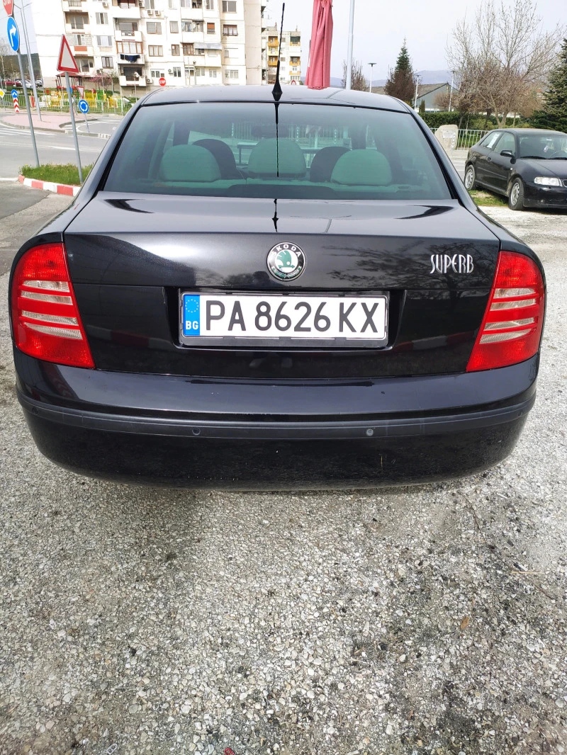 Skoda Superb, снимка 5 - Автомобили и джипове - 47348220