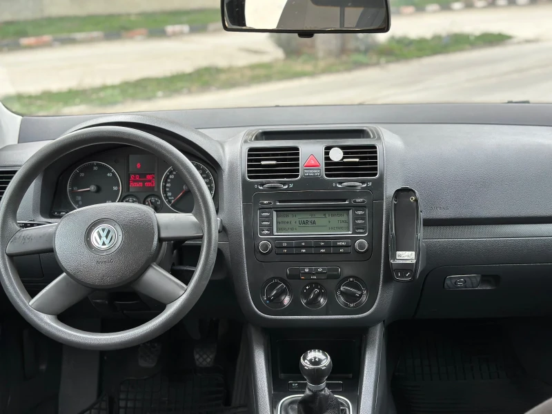 VW Golf 1.9 TDI, снимка 11 - Автомобили и джипове - 49514775