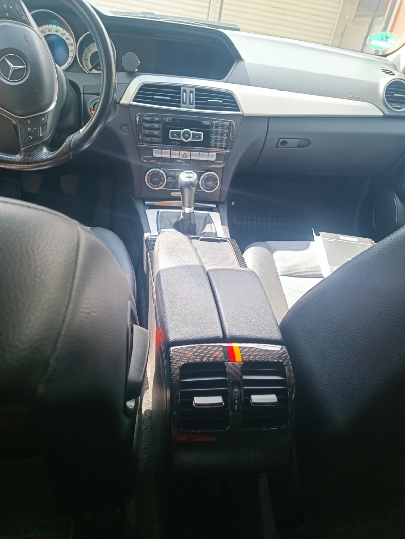 Mercedes-Benz C 180 CDi BlueEfficiency , снимка 8 - Автомобили и джипове - 52621124