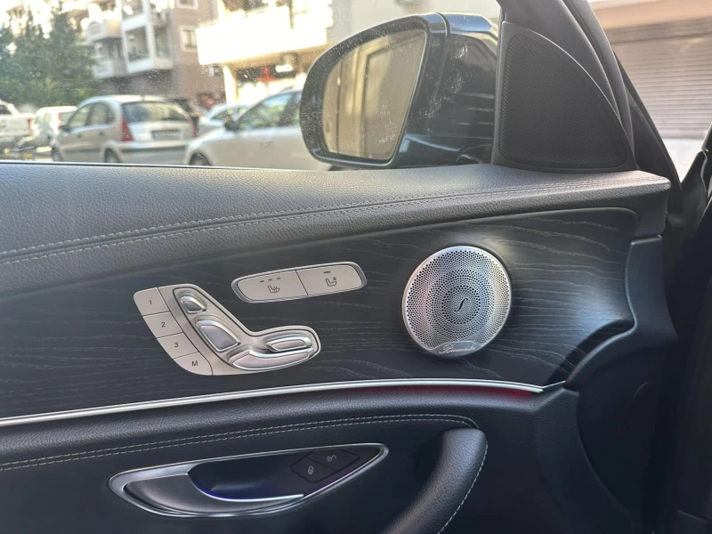 Mercedes-Benz E 220 АMG 9G-tronik, снимка 9 - Автомобили и джипове - 52715358